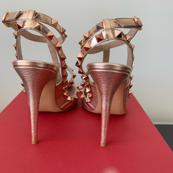SOLD Valentino Rose Gold Rockstud T Strap Pumps - Picture 4 of 5